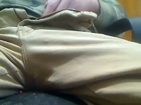 Snapshot of markluvskitty chatting on January 21, 2:11 pm markluvskitty online show from January 21, 2:11 pm