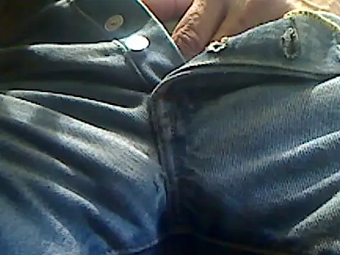 markluvskitty online show from June 5, 12:33 pm
