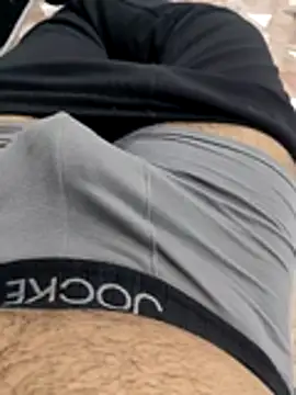 HunterBoy27ForMilf online show from May 3, 5:43 am