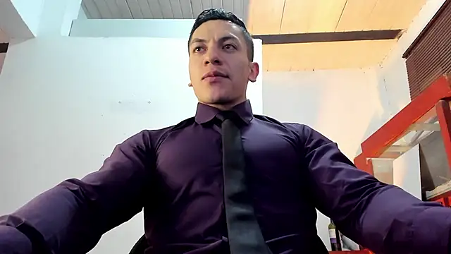Snapshot of aquiles_51 chatting on October 8, 9:08 pm aquiles 51 online show from October 8, 9:08 pm