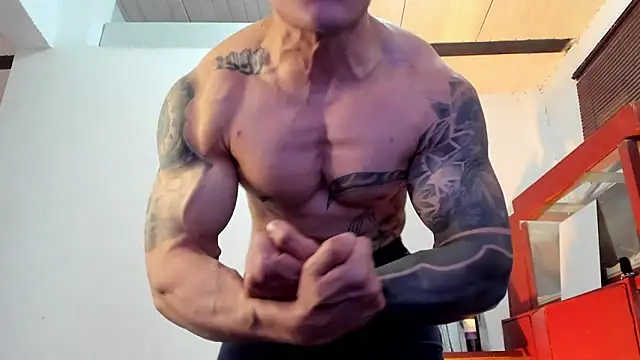 Snapshot of aquiles_51 chatting on September 24, 9:46 pm aquiles 51 online show from September 24, 9:46 pm