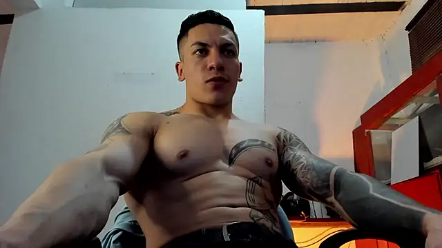 Snapshot of aquiles_51 chatting on September 22, 9:25 pm aquiles 51 online show from September 22, 9:25 pm