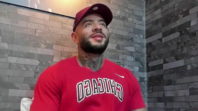 BruceDallas online show from December 23, 1:14 am