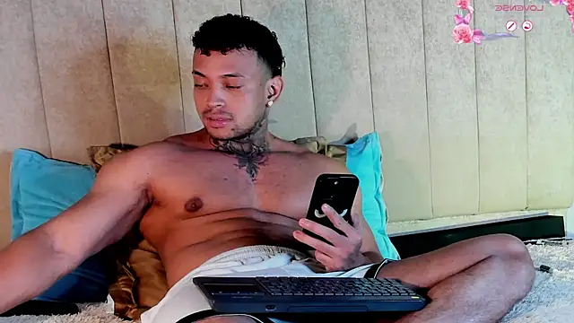 Stiven collins online show from June 8, 10:22 pm