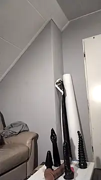 Knuffelstaaf123 online show from April 20, 8:22 pm