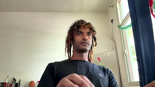 gerson173Hugo online show from November 28, 11:12 am