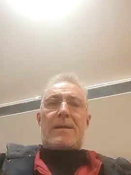 Snapshot of 60philippe chatting on February 24, 9:00 am 60philippe online show from February 24, 9:00 am