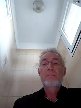 Snapshot of 60philippe chatting on September 22, 8:14 am 60philippe online show from September 22, 8:14 am