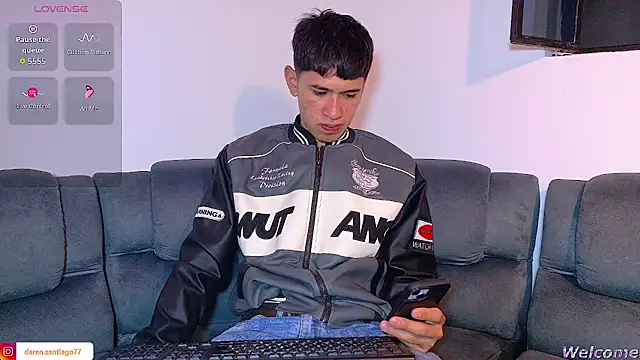 Mr daren  online show from April 21, 7:09 pm