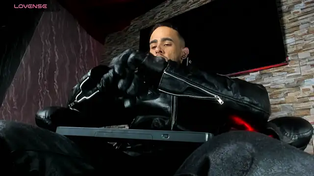 Seth Owner online show from March 25, 1:31 am