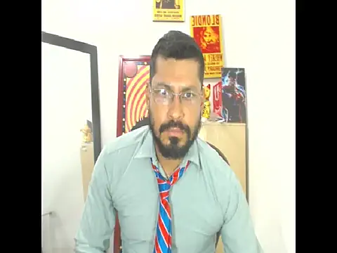 MikeRiverx online show from May 10, 11:17 pm