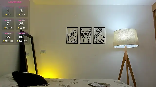 harrytwink18 online show from January 10, 6:01 pm