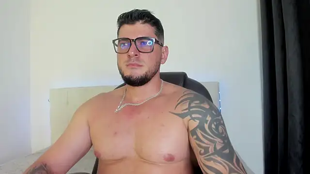 Teilor Creed online show from February 7, 10:37 pm