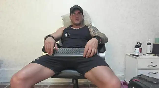 Snapshot of Teilor_Creed chatting on January 21, 9:46 pm Teilor Creed online show from January 21, 9:46 pm