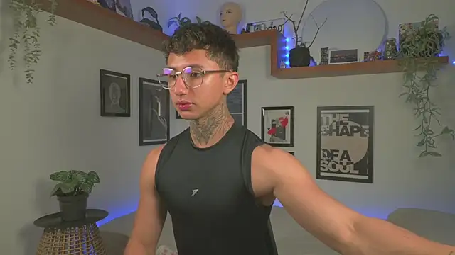 ArchiGoldd online show from April 21, 10:05 pm