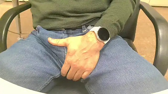 alessandroman2114 online show from January 14, 5:28 pm