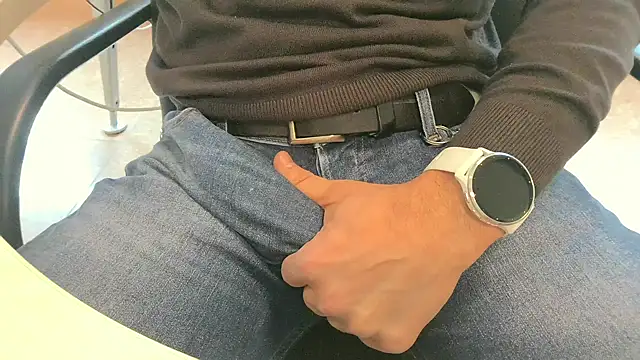 alessandroman2114 online show from February 13, 11:37 am