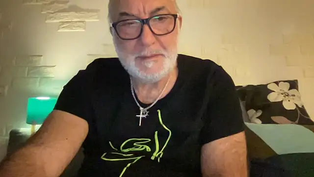Snapshot of EroticVenetian chatting on February 11, 9:25 pm EroticVenetian online show from February 11, 9:25 pm