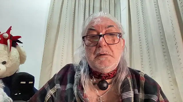 Snapshot of EroticVenetian chatting on January 22, 9:57 am EroticVenetian online show from January 22, 9:57 am