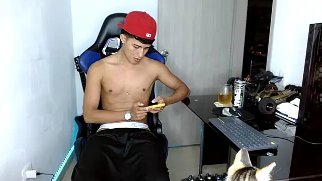 Snapshot of Juan_da01 chatting on March 7, 4:12 am Juan da01 online show from March 7, 4:12 am