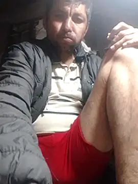 TattyFoxglove online show from April 18, 9:15 pm