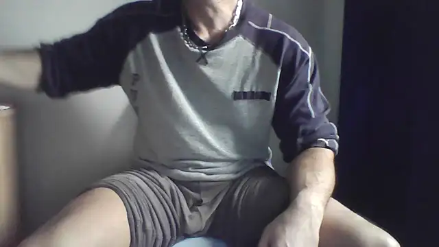 Snapshot of fl3xxx1 chatting on December 24, 10:44 am fl3xxx1 online show from December 24, 10:44 am
