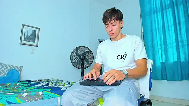 AlessandroDybala online show from February 4, 12:33 pm