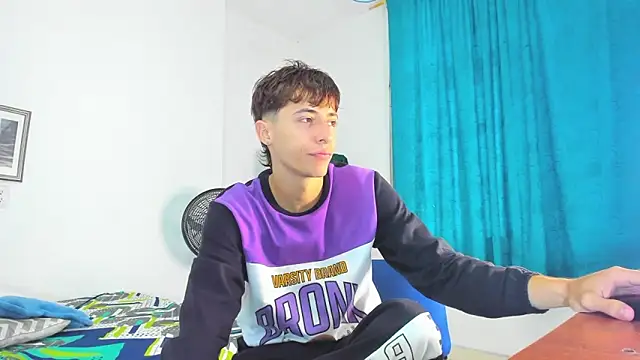 AlessandroDybala online show from March 31, 12:40 pm