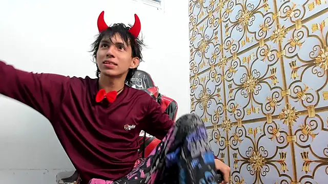 JeanRam18 online show from October 15, 4:20 am