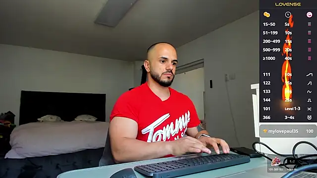 supermanboy94 online show from April 27, 5:48 am