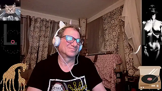 Snapshot of coryassman chatting on March 1, 6:59 am coryassman online show from March 1, 6:59 am