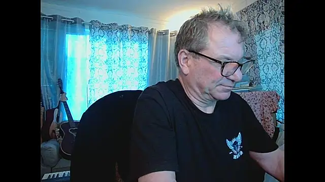Snapshot of coryassman chatting on December 9, 11:09 pm coryassman online show from December 9, 11:09 pm
