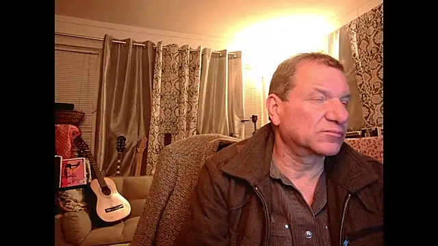 Snapshot of coryassman chatting on January 27, 6:30 am coryassman online show from January 27, 6:30 am