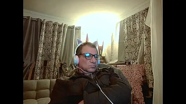 Snapshot of coryassman chatting on February 3, 7:29 am coryassman online show from February 3, 7:29 am