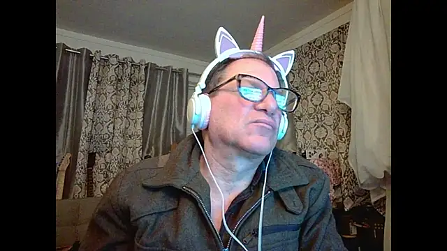 Snapshot of coryassman chatting on February 12, 9:20 am coryassman online show from February 12, 9:20 am