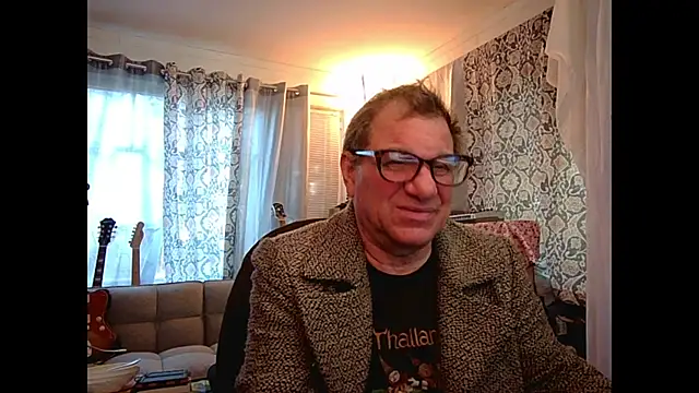 Snapshot of coryassman chatting on January 18, 9:24 pm coryassman online show from January 18, 9:24 pm