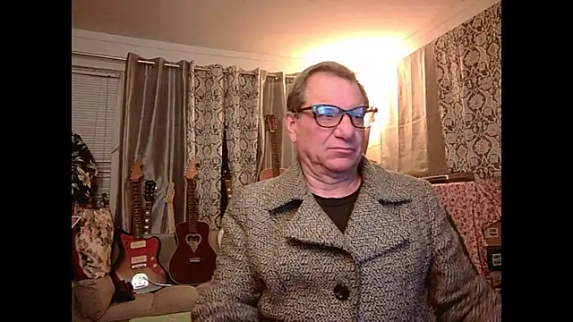 Snapshot of coryassman chatting on January 14, 7:59 am coryassman online show from January 14, 7:59 am