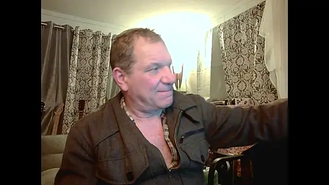 Snapshot of coryassman chatting on January 29, 5:30 am coryassman online show from January 29, 5:30 am