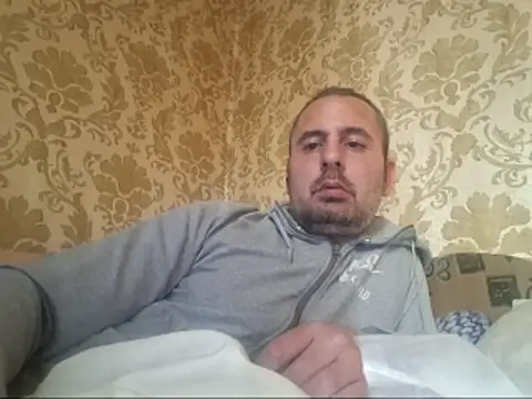 Basszos88i online show from October 18, 11:59 am