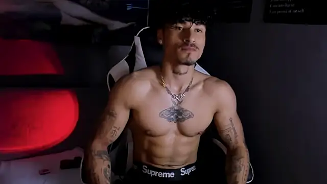 Thomas Fit1 online show from April 18, 4:36 am