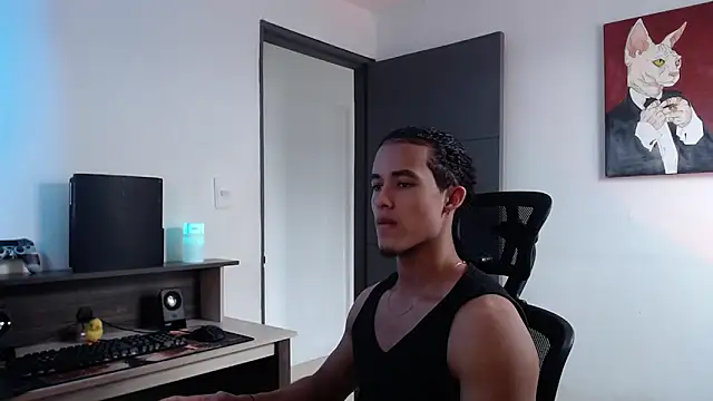 alejo x3 online show from December 4, 5:33 pm