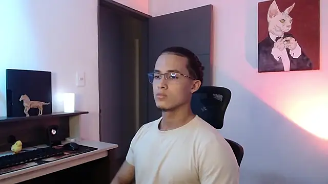 alejo x3 online show from December 27, 11:21 pm