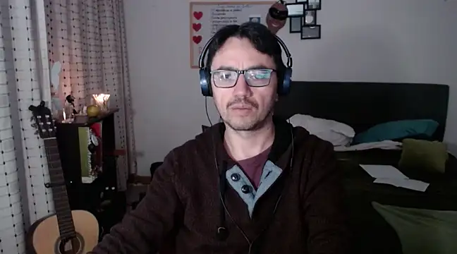 Diptongo online show from March 16, 12:34 am