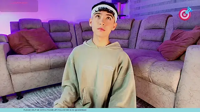 Niico Cruz online show from October 27, 10:45 pm