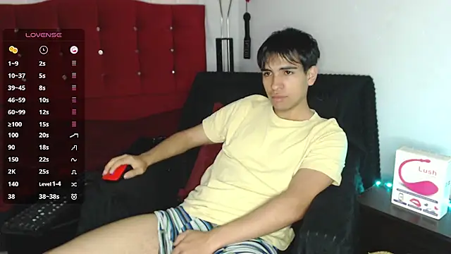 Snapshot of zack_thunder chatting on September 15, 12:50 pm zack thunder online show from September 15, 12:50 pm