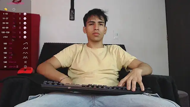 Snapshot of zack_thunder chatting on December 16, 7:00 pm zack thunder online show from December 16, 7:00 pm