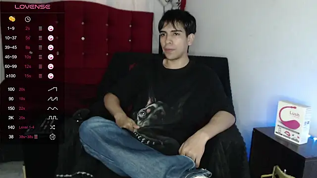 Snapshot of zack_thunder chatting on September 18, 12:29 pm zack thunder online show from September 18, 12:29 pm