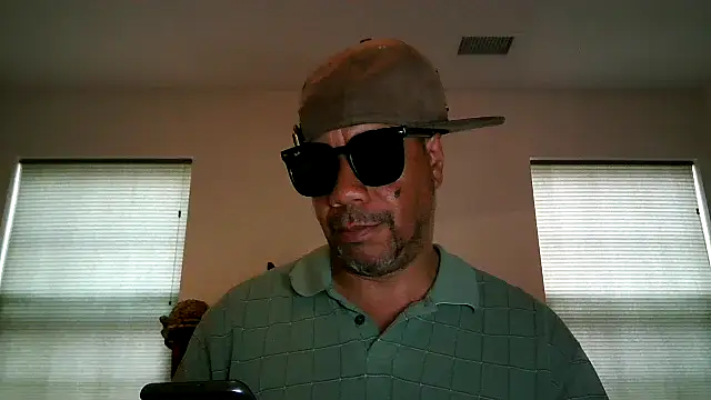 pimpdaddy4ever online show from April 18, 8:09 pm