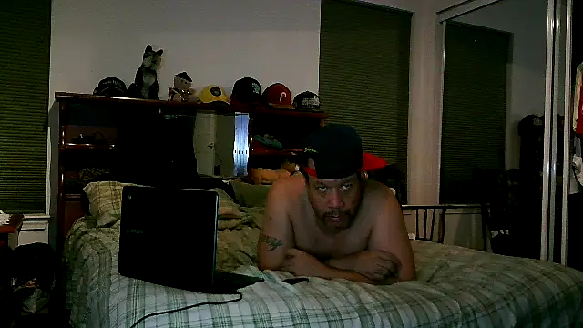 Snapshot of pimpdaddy4ever chatting on January 21, 1:08 am pimpdaddy4ever online show from January 21, 1:08 am