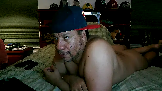 Snapshot of pimpdaddy4ever chatting on January 24, 10:51 pm pimpdaddy4ever online show from January 24, 10:51 pm